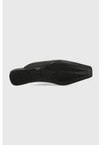 Vagabond Shoemakers klapki skórzane WIOLETTA damskie kolor czarny. Kolor: czarny. Materiał: skóra. Wzór: gładki #5