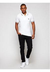 Calvin Klein Jeans Polo J30J315603 Biały Slim Fit. Typ kołnierza: polo. Kolor: biały. Materiał: bawełna