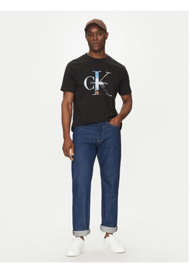 Calvin Klein Jeans T-Shirt Photo Monogram J30J327483 Czarny Regular Fit. Kolor: czarny. Materiał: bawełna