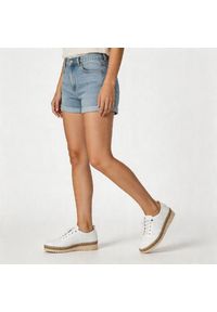 Półbuty damskie Filippo, cholewka ze skóry naturalnej licowej perforowana powierzchnia wiązany fason, białe, DP7542/26. Kolor: biały. Materiał: skóra. Szerokość cholewki: normalna #7