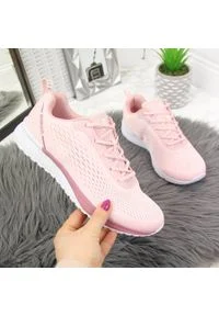 Buty sportowe damskie różowe McBraun. Kolor: różowy. Materiał: materiał #1