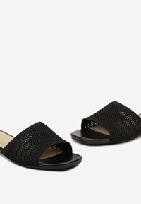 Born2be - Czarne Eleganckie Klapki z Ażurowym Wzorem i Płaskim Obcasem Weller. Kolor: czarny. Materiał: materiał, len. Wzór: ażurowy. Sezon: lato. Obcas: na obcasie. Styl: elegancki. Wysokość obcasa: niski #6