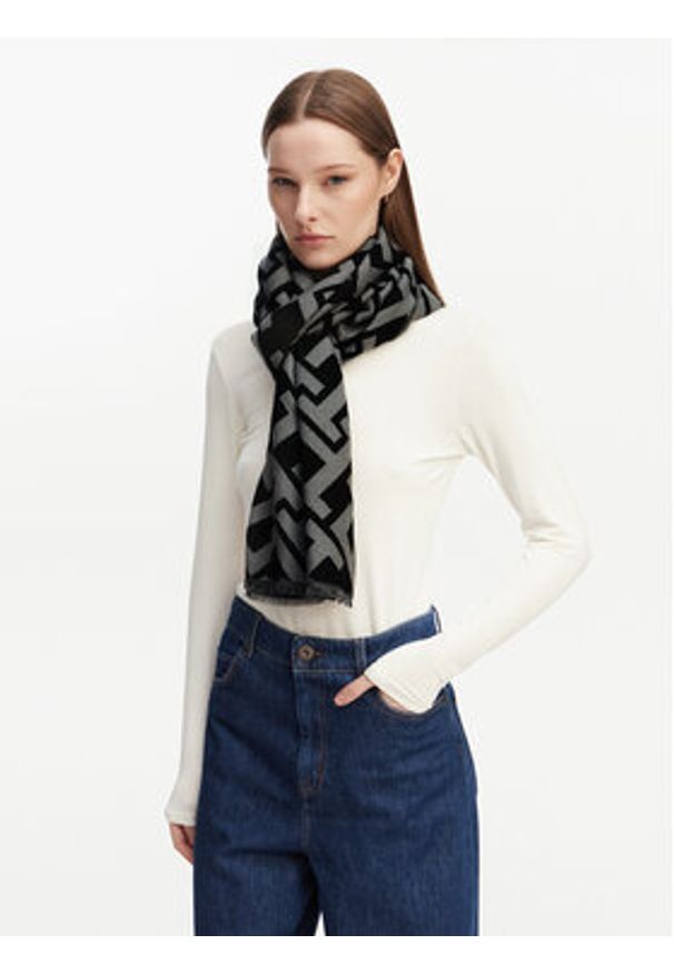 TOMMY HILFIGER - Tommy Hilfiger Szal Th Monogram Heavy Scarf AW0AW18051 Czarny. Kolor: czarny. Materiał: materiał
