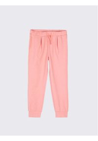 COCCODRILLO - Coccodrillo Spodnie dresowe WC2120101FRE Różowy Regular Fit. Kolor: różowy. Materiał: bawełna