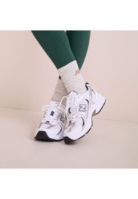 Buty unisex New Balance MR530SG – białe. Zapięcie: sznurówki. Kolor: biały. Materiał: syntetyk, materiał. Szerokość cholewki: normalna. Sezon: lato. Sport: turystyka piesza #5