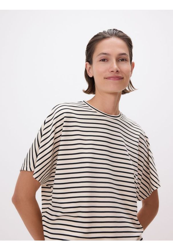 Reserved - T-shirt oversize z modalem - wielobarwny. Materiał: dzianina