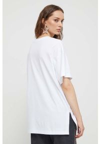 Moschino Jeans t-shirt bawełniany kolor biały. Kolor: biały. Materiał: bawełna. Długość rękawa: krótki rękaw. Długość: krótkie. Styl: klasyczny #3