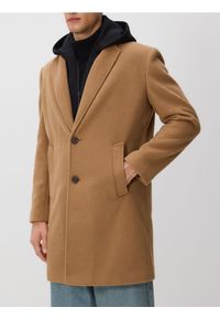 Reserved - Długi płaszcz z kapturem - beżowy. Typ kołnierza: kaptur. Kolor: beżowy. Materiał: dzianina. Długość: długie #1