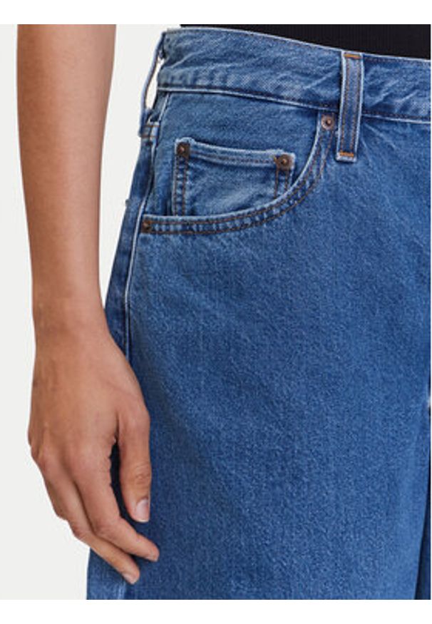Levi's® Szorty jeansowe 000MJ-0001 Niebieski Baggy Fit. Kolor: niebieski. Materiał: bawełna