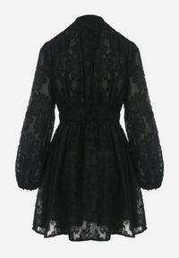 Born2be - Czarna Rozkloszowana Sukienka Koronkowa Mini Alatalo. Kolor: czarny. Materiał: koronka. Długość: mini #7