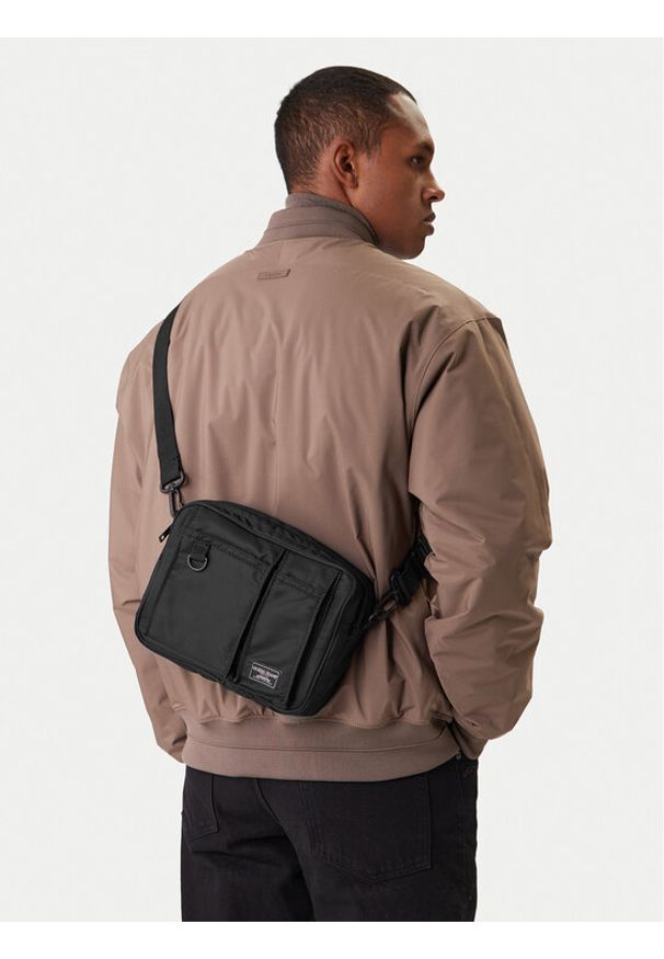 Guess Jeans Saszetka M6RZ02 WK512 Czarny. Kolor: czarny. Materiał: materiał