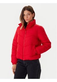 Vero Moda Kurtka zimowa Gario 10309844 Czerwony Regular Fit. Kolor: czerwony. Materiał: syntetyk. Sezon: zima