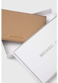 MICHAEL Michael Kors portfel skórzany damski kolor beżowy. Kolor: beżowy. Materiał: skóra #2
