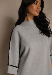 Renee - Szary Sweter Ozdobiony Lamówką na Rękawach Tusenna. Okazja: na co dzień. Kolor: szary. Materiał: jeans. Wzór: aplikacja. Styl: casual, elegancki, wizytowy #4