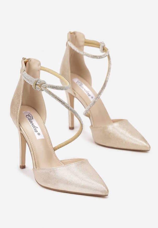 Renee - Złote Eleganckie Szpilki z Cyrkoniowymi Paskami Alennia. Zapięcie: pasek. Kolor: złoty. Materiał: jeans. Obcas: na szpilce. Styl: elegancki. Wysokość obcasa: średni
