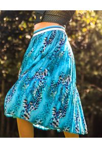 COSEL - Wzorzysta plisowana spódnica midi. Kolor: niebieski. Materiał: tkanina. Wzór: gładki, nadruk #4