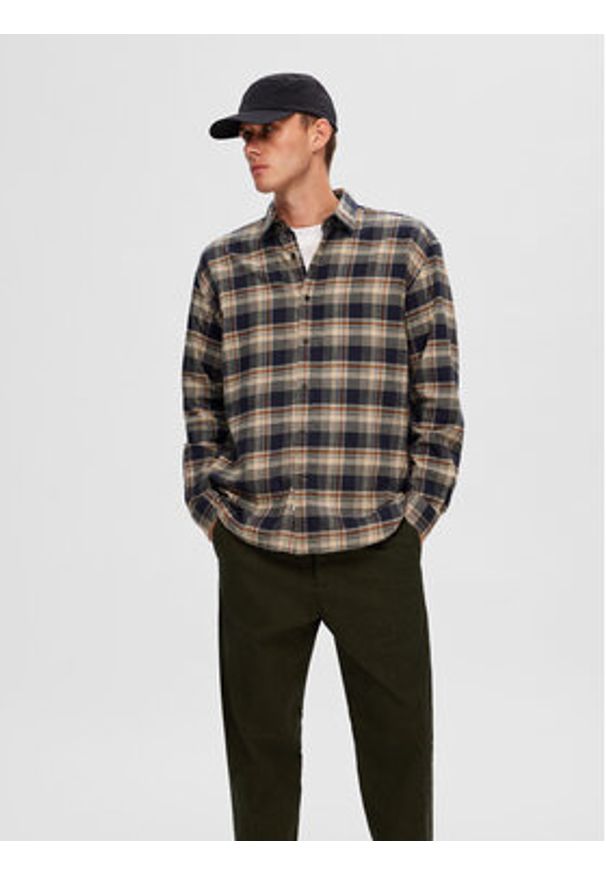 Selected Homme Koszula 16090884 Beżowy Loose Fit. Kolor: beżowy. Materiał: bawełna