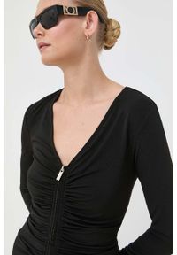 Marciano Guess sukienka kolor czarny mini dopasowana. Kolor: czarny. Materiał: dzianina. Długość rękawa: długi rękaw. Typ sukienki: dopasowane. Długość: mini #5