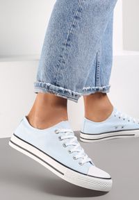 Renee - Jasnoniebieskie Trampki Lakelet. Okazja: na co dzień. Wysokość cholewki: przed kostkę. Kolor: niebieski. Materiał: guma, jeans, materiał. Szerokość cholewki: normalna. Styl: klasyczny, casual #4
