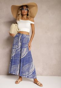 Renee - Niebieskie Szerokie Spodnie 7/8 High Waist z Wiskozy Wykończone Gumką w Pasie Risallni. Stan: podwyższony. Kolor: niebieski. Materiał: wiskoza. Sezon: lato
