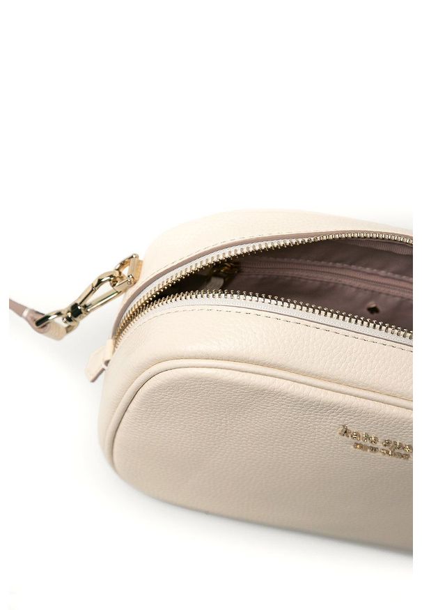 Kate Spade - Torebka skórzana. Kolor: beżowy. Materiał: skórzane. Rodzaj torebki: na ramię