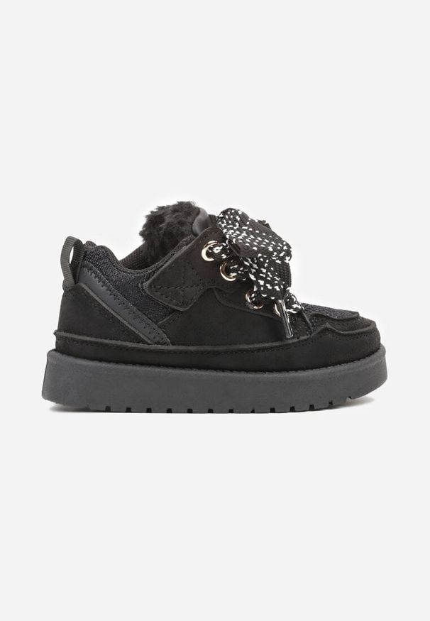 Born2be - Czarne Śniegowce Sneakersy z Ozdobnym Sznurowaniem Ocieplane Futerkiem Nalinia. Okazja: na uczelnię, na co dzień. Zapięcie: rzepy. Kolor: czarny. Materiał: futro. Styl: casual, elegancki