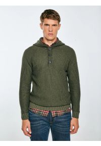 Big-Star - Sweter męski z kapturem khaki Carlson 303. Okazja: na co dzień, na spacer. Typ kołnierza: kaptur. Kolor: zielony. Materiał: bawełna, jeans, materiał, dzianina. Wzór: aplikacja, ze splotem. Styl: vintage, casual