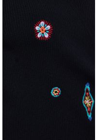 Desigual Sweter damski kolor czarny. Kolor: czarny. Materiał: dzianina. Długość rękawa: długi rękaw. Długość: długie. Wzór: haft #5