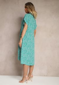 Renee - Ciemnozielona Koszulowa Sukienka z Bawełny w Kwiaty o Rozkloszowanym Fasonie Sarilon. Okazja: na co dzień. Kolor: zielony. Materiał: bawełna. Długość rękawa: krótki rękaw. Wzór: kwiaty. Typ sukienki: koszulowe. Styl: elegancki, casual #4