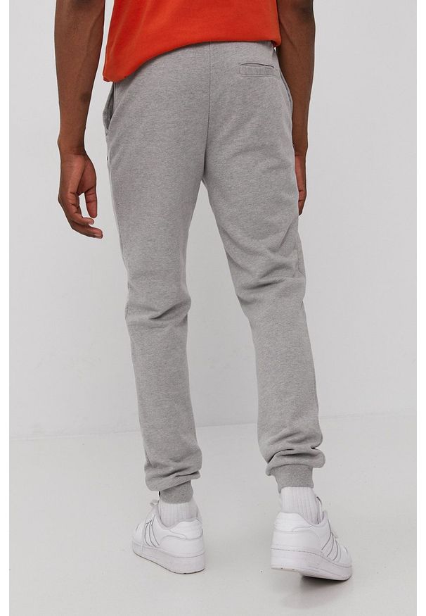 Ellesse - Spodnie. Okazja: na co dzień. Kolor: szary. Styl: casual