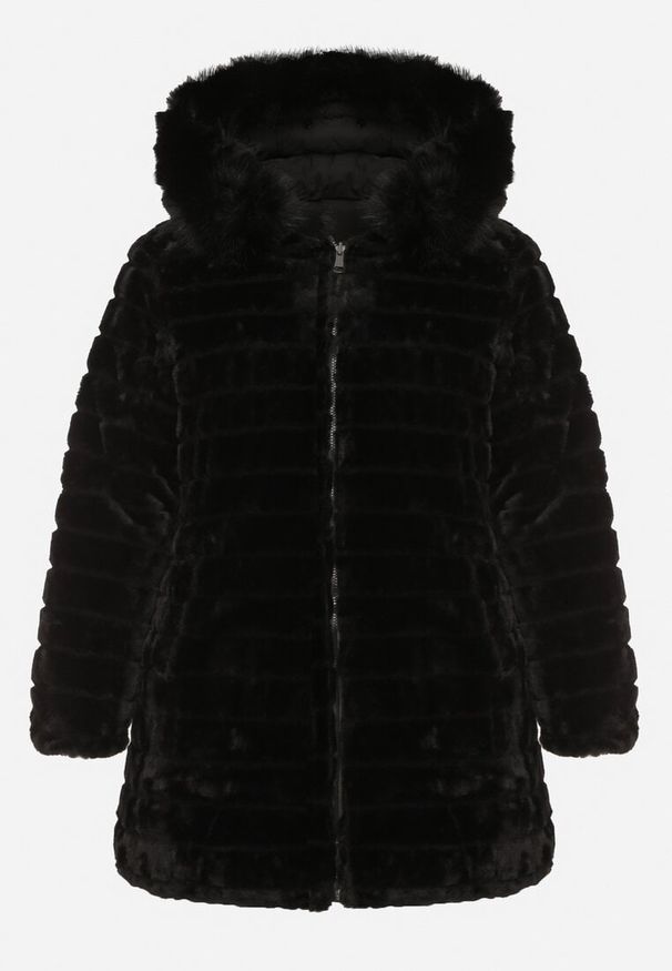 Born2be - Czarna Dwustronna Kurtka Futerko z Kapturem i Pikowaniem Falerina. Okazja: do pracy, na spacer. Typ kołnierza: kaptur. Kolekcja: plus size. Kolor: czarny. Materiał: futro. Wzór: gładki