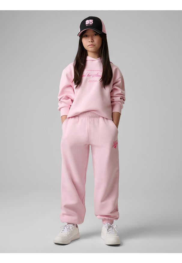 4f - 4F Bluza dresowa loose z kapturem dziewczęca - różowa 158/164 (12-14 lat). Okazja: na spacer, na uczelnię. Typ kołnierza: kaptur. Kolor: różowy. Materiał: dresówka. Wzór: haft. Sezon: lato