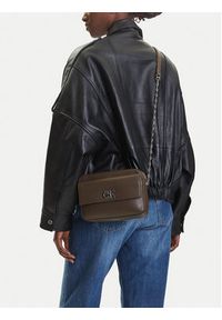 Calvin Klein Torebka Ck Pocket Camera Bag K60K613089 Brązowy. Kolor: brązowy. Materiał: skórzane #5