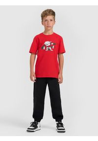 4f - 4F T-shirt regular z nadrukiem świątecznym chłopięcy - czerwony 164 (13-14 lat). Kolor: czerwony. Materiał: dresówka, materiał, jeans, bawełna. Wzór: nadruk. Sezon: lato. Styl: wizytowy #2
