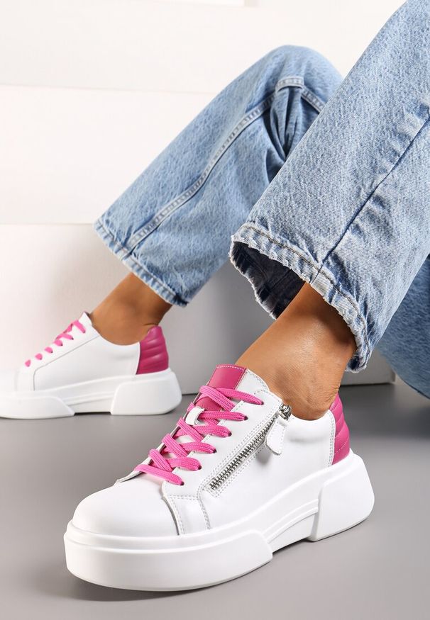 Renee - Biało-Różowe Skórzane Sneakersy na Platformie z Ozdobnym Suwakiem z Boku Leomiana. Kolor: biały. Materiał: skóra. Obcas: na platformie