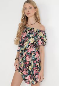 Born2be - Czarno-Różowa Kwiecista Sukienka Mini Hiszpanka z Gumką w Pasie z Wiskozy Neomisia. Typ kołnierza: dekolt hiszpanka. Kolor: czarny. Materiał: wiskoza. Sezon: wiosna, lato. Długość: mini #4