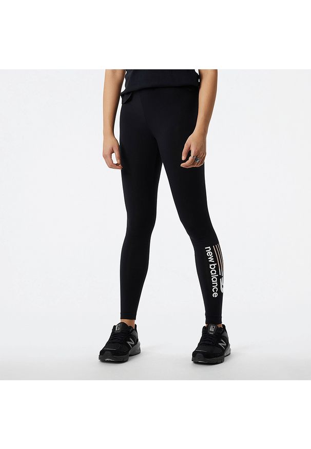 Spodnie damskie New Balance WP23800BK – czarne. Kolor: czarny. Materiał: bawełna, dresówka, poliester. Sport: fitness