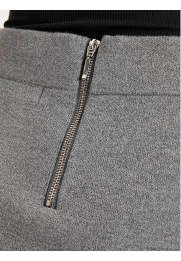 Vero Moda Spódnica mini Saba 10325944 Szary Regular Fit. Kolor: szary. Materiał: syntetyk
