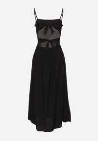 Born2be - Czarna Rozkloszowana Sukienka z Wiskozą Meravela. Okazja: na co dzień. Kolor: czarny. Materiał: wiskoza. Długość rękawa: na ramiączkach. Styl: elegancki, casual #6