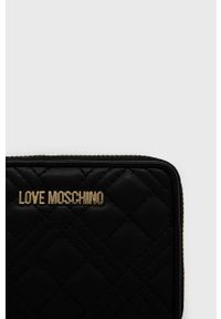 Love Moschino Portfel damski kolor czarny. Kolor: czarny. Materiał: materiał. Wzór: gładki #2