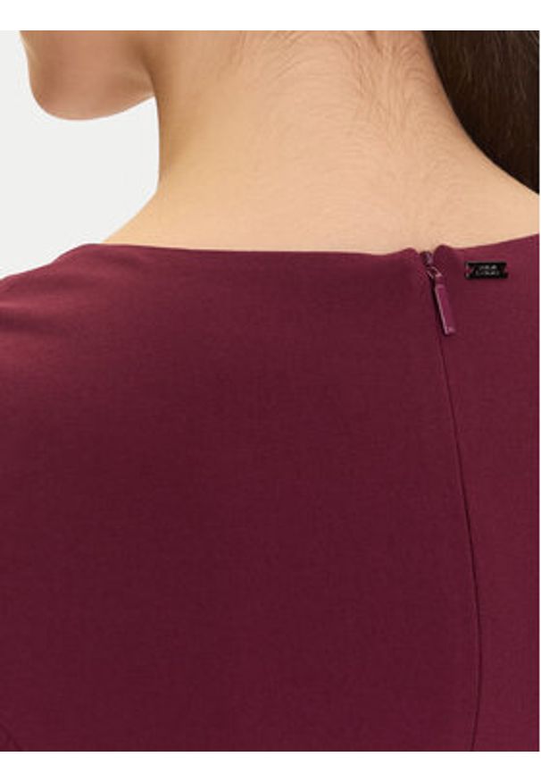 Armani Exchange Sukienka dzianinowa XW000665 AF10872 UA343 Bordowy Regular Fit. Kolor: czerwony. Materiał: syntetyk