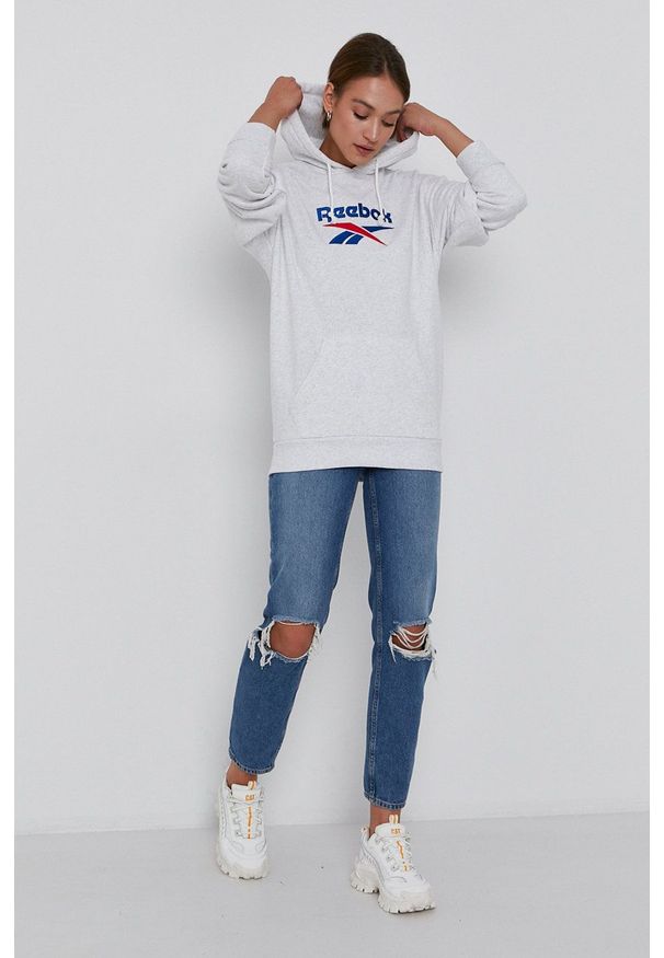 Reebok Classic Bluza kolor szary z kapturem z aplikacją. Okazja: na co dzień. Typ kołnierza: kaptur. Kolor: szary. Wzór: aplikacja. Styl: casual