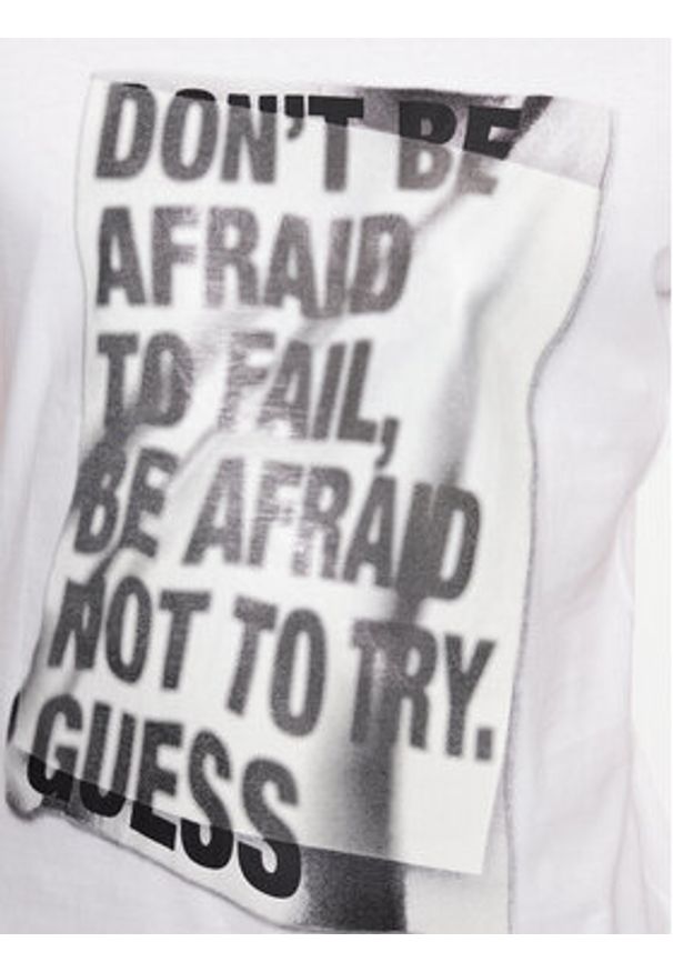 Guess T-Shirt M3YI06 I3Z14 Biały Slim Fit. Kolor: biały. Materiał: bawełna