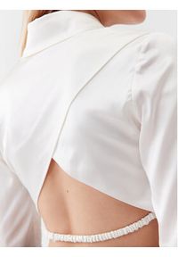 Patrizia Pepe Koszula 2C1479/A644-W146 Biały Regular Fit. Kolor: biały. Materiał: wiskoza