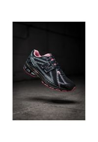 Sneakersy New Balance. Kolor: niebieski