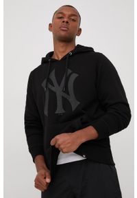 47 Brand - 47brand bluza MLB New York Yankees kolor czarny z kapturem z nadrukiem. Typ kołnierza: kaptur. Kolor: czarny. Wzór: nadruk #4