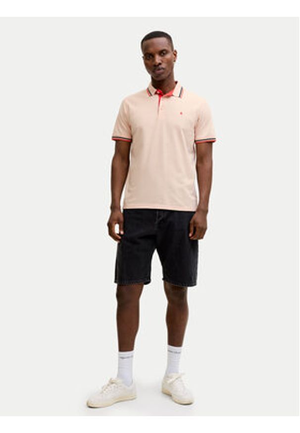 Jack & Jones Polo Paulos 12136668 Pomarańczowy jasny Regular Fit. Typ kołnierza: polo. Kolor: pomarańczowy. Materiał: bawełna