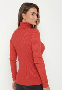 Born2be - Czerwony Golf z Prążkowanej Dzianiny Maez. Typ kołnierza: golf. Kolor: czerwony. Materiał: prążkowany, dzianina. Długość rękawa: długi rękaw. Długość: długie. Styl: klasyczny #2