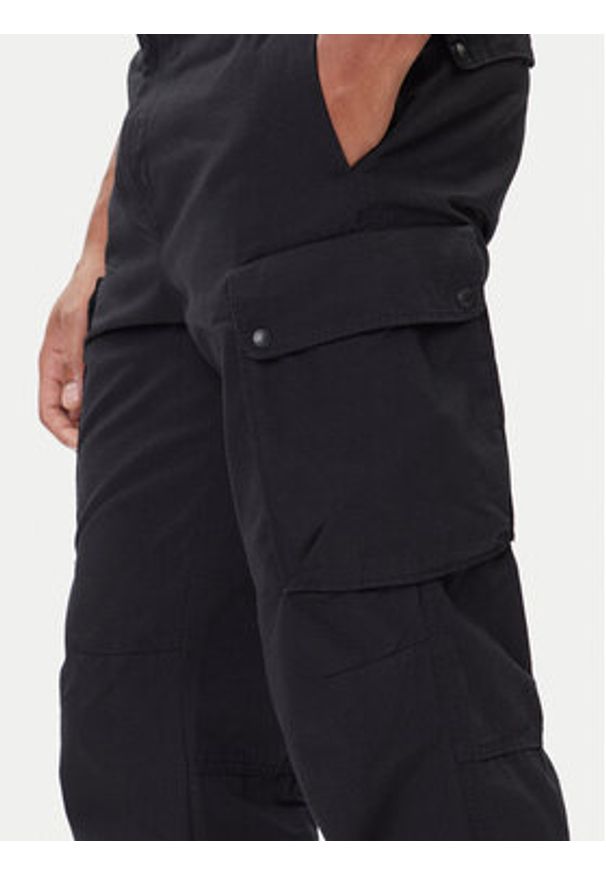 Napapijri Spodnie materiałowe M-Tures NP0A88SW Czarny Regular Fit. Kolor: czarny. Materiał: bawełna