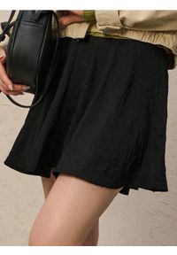 Sinsay - Spódnica z gumką w pasie - czarny. Kolor: czarny #1